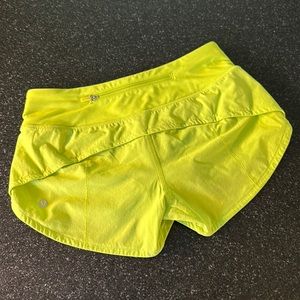 Lululemon Speed Up Low Rise lined shorts with 2.5" inseam.